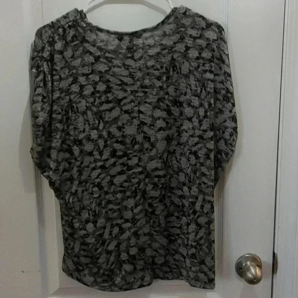 SIMPLY Vera Vera Wang women's gray & black blouse - Picture 4 of 6